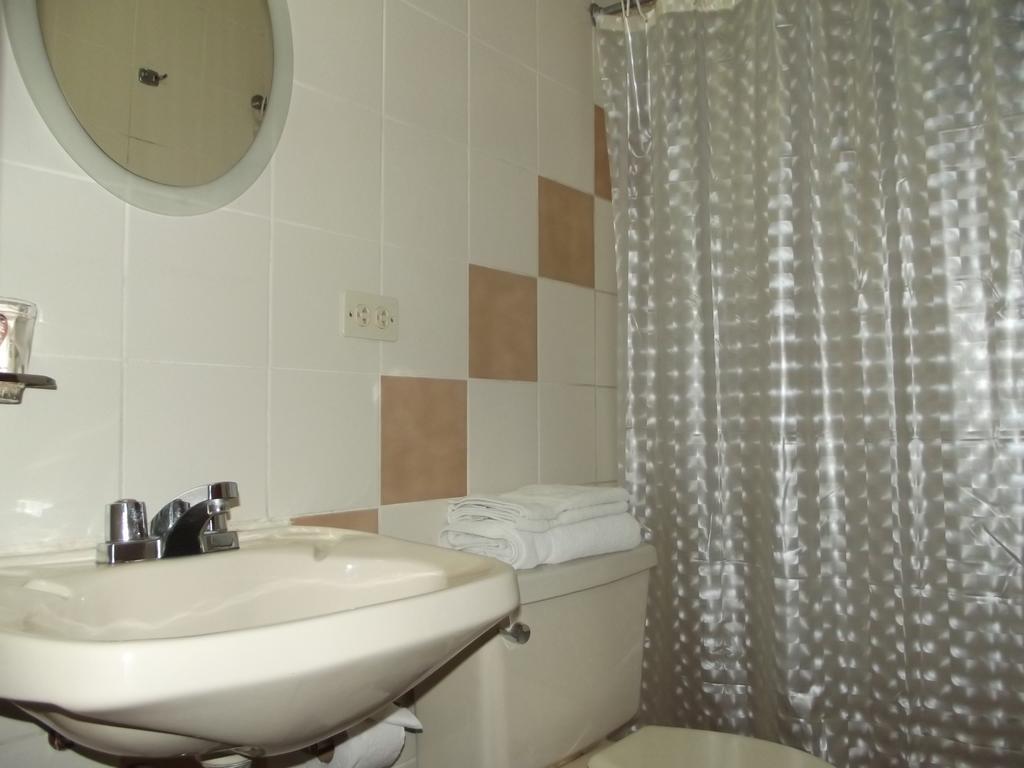 Hostal Gemina Lima Habitación foto