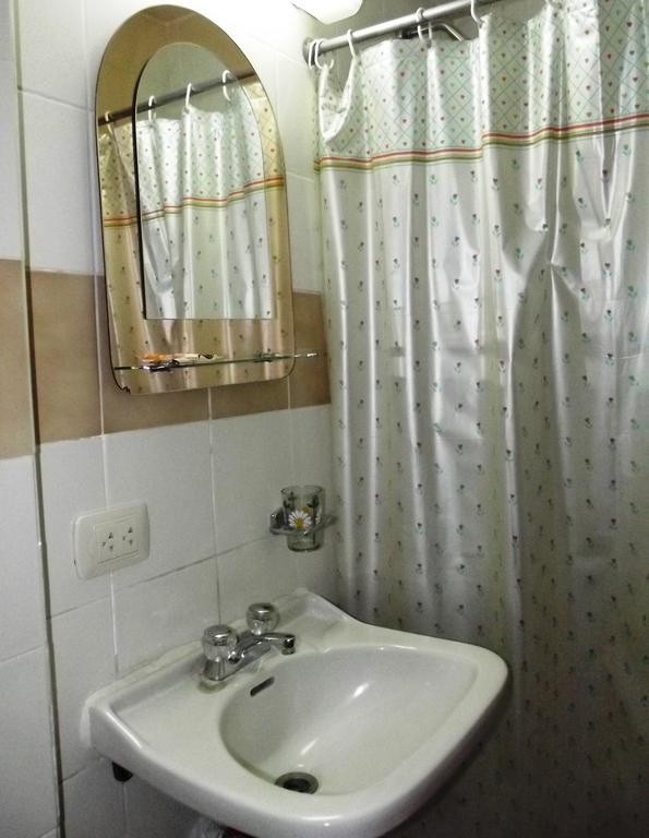 Hostal Gemina Lima Habitación foto