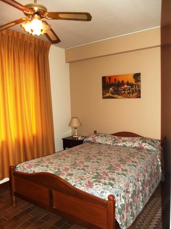 Hostal Gemina Lima Habitación foto